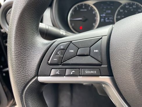 Used 2018 Nissan Kicks S FWD image 26