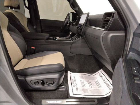 Used 2024 Lexus GX 550 image 48