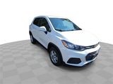 Used 2022 Chevrolet Trax LS w/ Tint and Cruise Package image 2