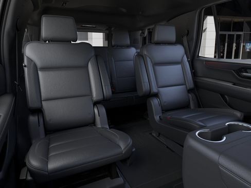 New 2026 GMC Yukon Denali w/ Denali Reserve Package AWD/4WD image 18