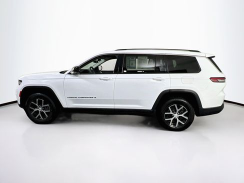 Used 2023 Jeep Grand Cherokee L Limited w/ Luxury Tech Group II AWD/4WD image 8