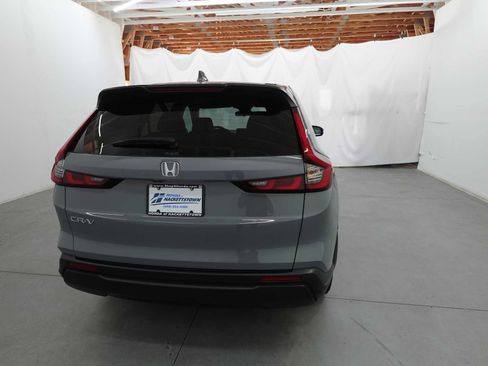 Certified 2025 Honda CR-V EX image 5