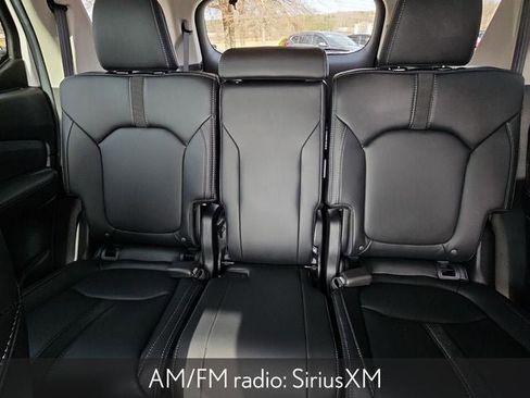 Used 2025 Honda Pilot EX-L image 20