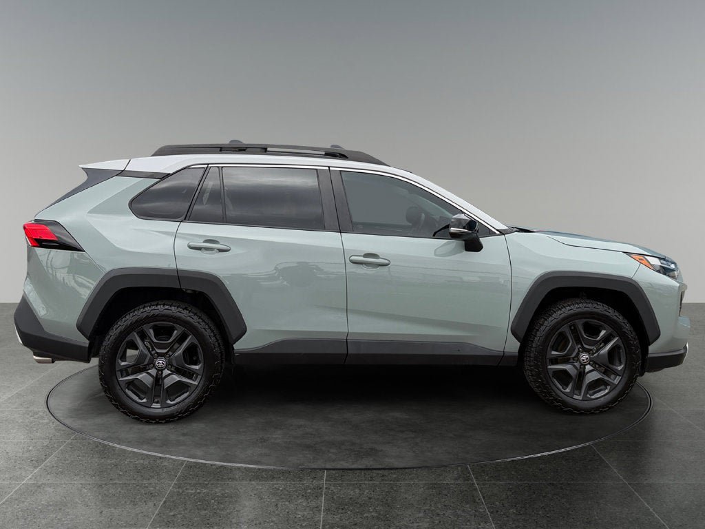 Used 2022 Toyota RAV4 Adventure w/ Convenience Package AWD/4WD image 10