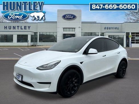 Used 2023 Tesla Model Y Long Range image 1