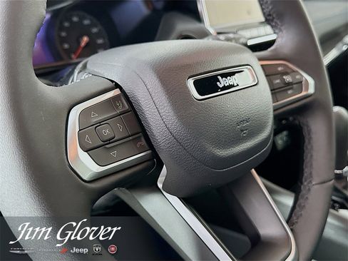 New 2026 Jeep Compass Latitude image 26