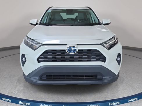 Used 2022 Toyota RAV4 XLE Premium AWD/4WD image 3