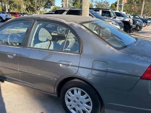 Used 2004 Honda Civic LX image 9