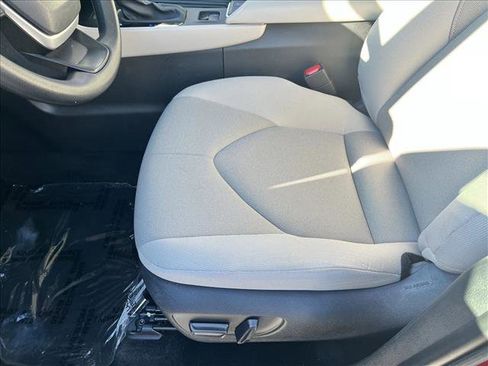 Certified 2025 Toyota Grand Highlander Hybrid LE image 10