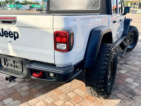 Used 2020 Jeep Gladiator Sport w/ Quick Order Package 24S AWD/4WD image 28