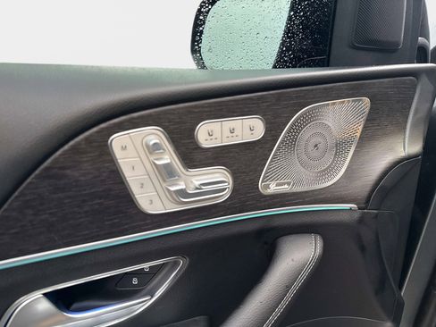 Used 2025 Mercedes-Benz GLE 580 4MATIC image 18