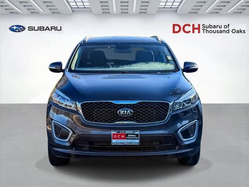 Used 2016 Kia Sorento LX image 2