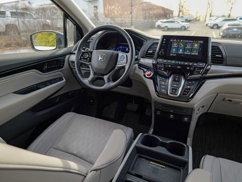 Used 2024 Honda Odyssey Elite image 45