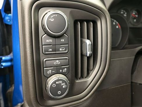 Used 2022 Chevrolet Silverado 1500 Custom AWD/4WD image 40