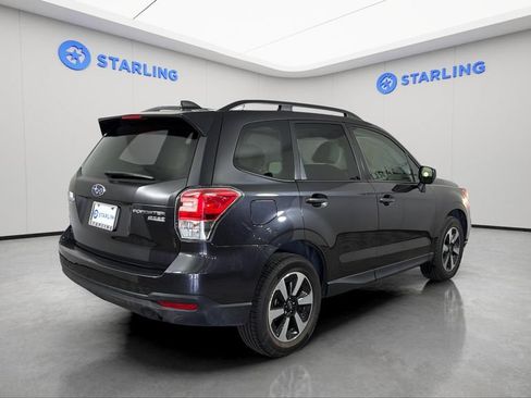Used 2017 Subaru Forester 2.5i Premium w/ All-Weather Package AWD/4WD image 9