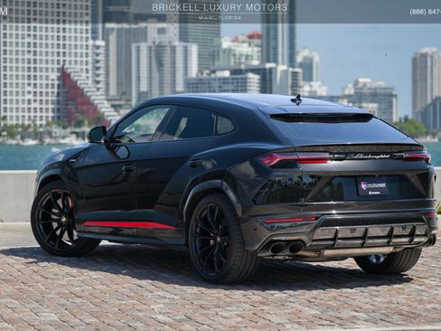 Used 2020 Lamborghini Urus image 15