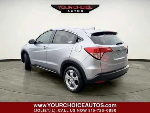 Used 2017 Honda HR-V EX image 3