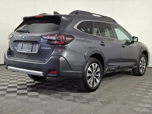 Used 2023 Subaru Outback Limited AWD/4WD image 9