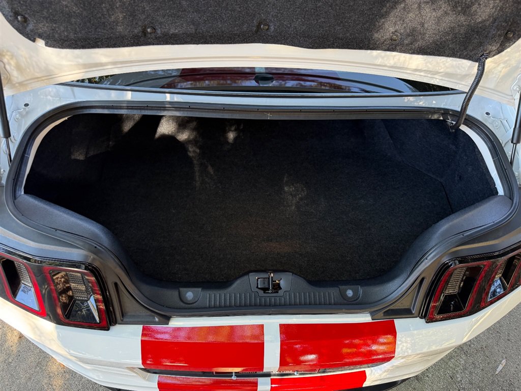 Used 2013 Ford Mustang Shelby GT500 RWD image 68