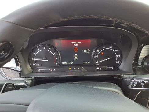 Used 2022 Lincoln Corsair AWD w/ Equipment Group 101A image 14