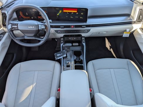 New 2026 Kia Sorento S image 5