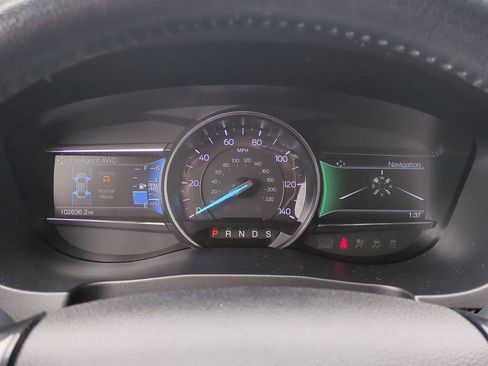 Used 2018 Ford Explorer XLT w/ Equipment Group 202A image 18