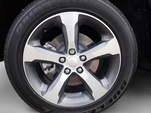 Used 2022 Jeep Grand Cherokee Limited 4xe w/ Luxury Tech Group II image 7