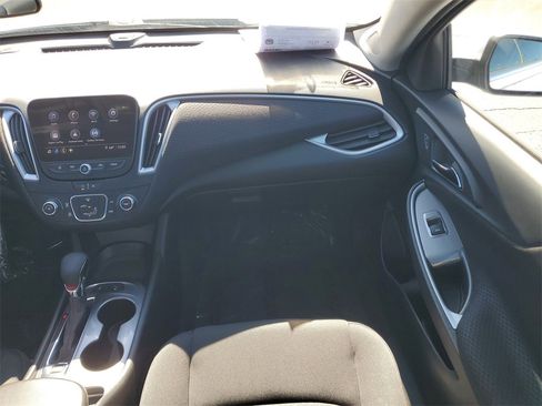 Used 2024 Chevrolet Malibu RS image 13