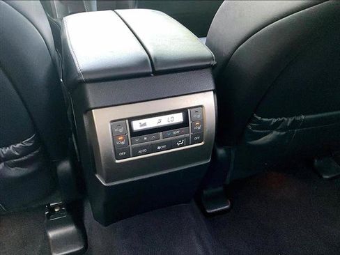 Used 2016 Lexus GX 460 Luxury AWD/4WD image 25