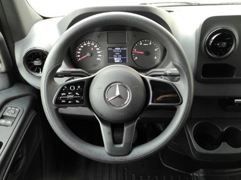 Used 2021 Mercedes-Benz Sprinter 3500 image 24