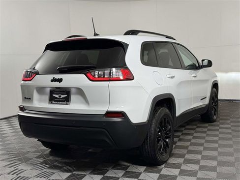 Used 2023 Jeep Cherokee Altitude Lux w/ Lux Elite Package image 10