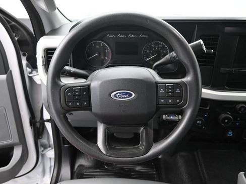 Used 2025 Ford F350 XL AWD/4WD image 19