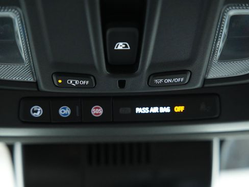 Used 2025 Chevrolet Silverado 1500 High Country w/ Technology Package AWD/4WD image 47