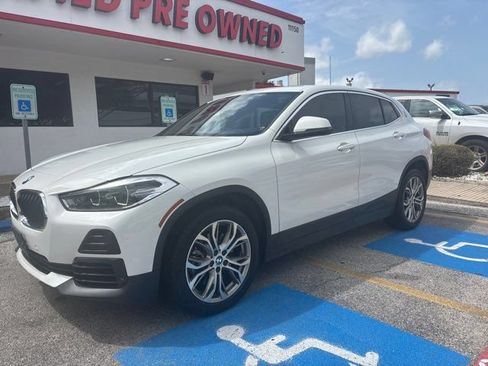 Used 2022 BMW X2 sDrive28i w/ Convenience Package FWD image 3