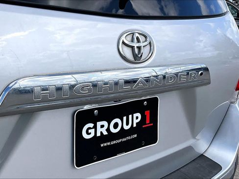 Used 2012 Toyota Highlander FWD image 28