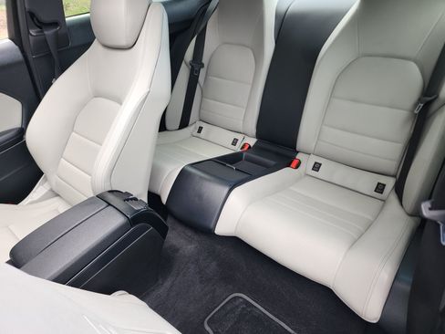 Used 2014 Mercedes-Benz C 250 Coupe image 21