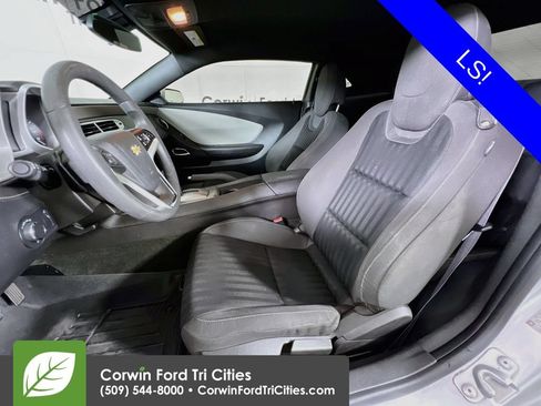 Used 2014 Chevrolet Camaro LS RWD image 21