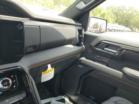 New 2026 GMC Sierra 1500 AT4 w/ AT4 Premium Package AWD/4WD image 27