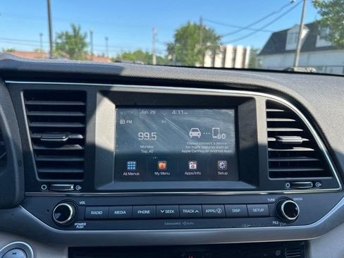 Used 2017 Hyundai Elantra SE w/ SE A/T Tech Package 03 FWD image 11