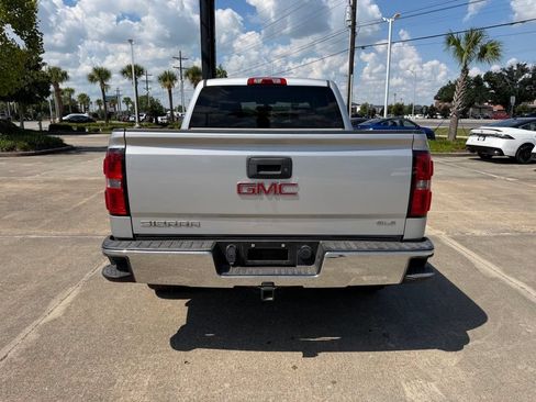 Used 2017 GMC Sierra 1500 SLE w/ SLE Value Package RWD image 4