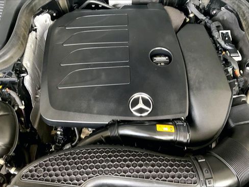 Used 2022 Mercedes-Benz GLC 300 image 32