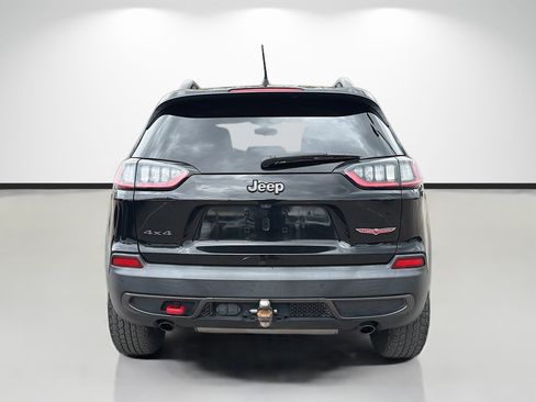 Used 2019 Jeep Cherokee Trailhawk w/ Cold Weather Group AWD/4WD image 4