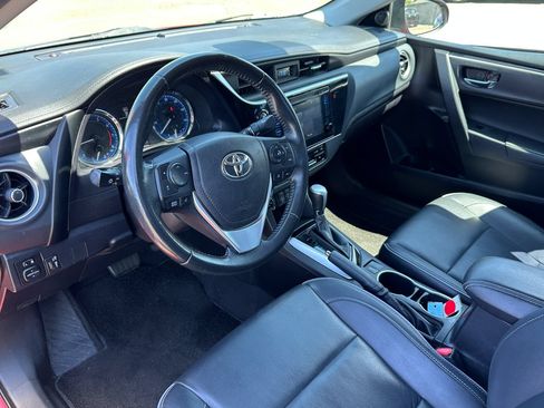 Used 2019 Toyota Corolla XLE FWD image 9