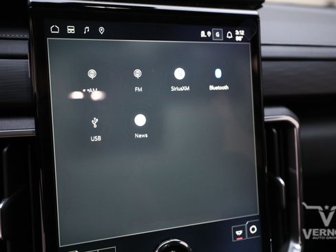 New 2026 GMC Acadia Elevation image 28