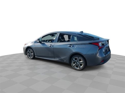Used 2019 Toyota Prius L Eco image 6