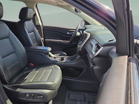 Used 2021 GMC Acadia Denali w/ Denali Technology Package image 21