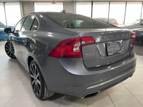 Used 2018 Volvo S60 T5 Inscription image 5