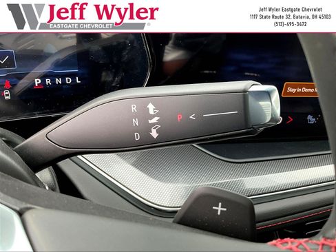 New 2026 Chevrolet Suburban RST w/ RST Capability Package AWD/4WD image 12