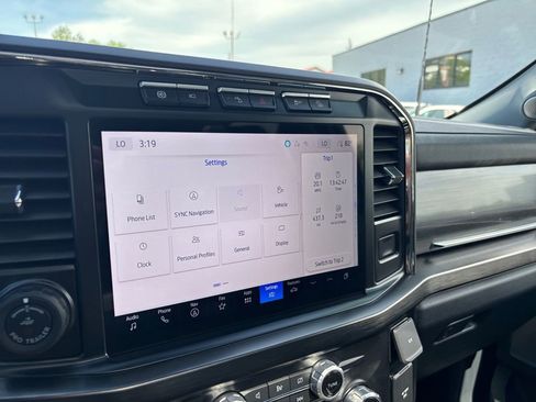 Used 2024 Ford F350 Lariat w/ Lariat Ultimate Package AWD/4WD image 19