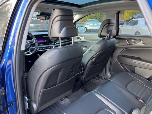 Used 2024 Kia Sportage SX image 9